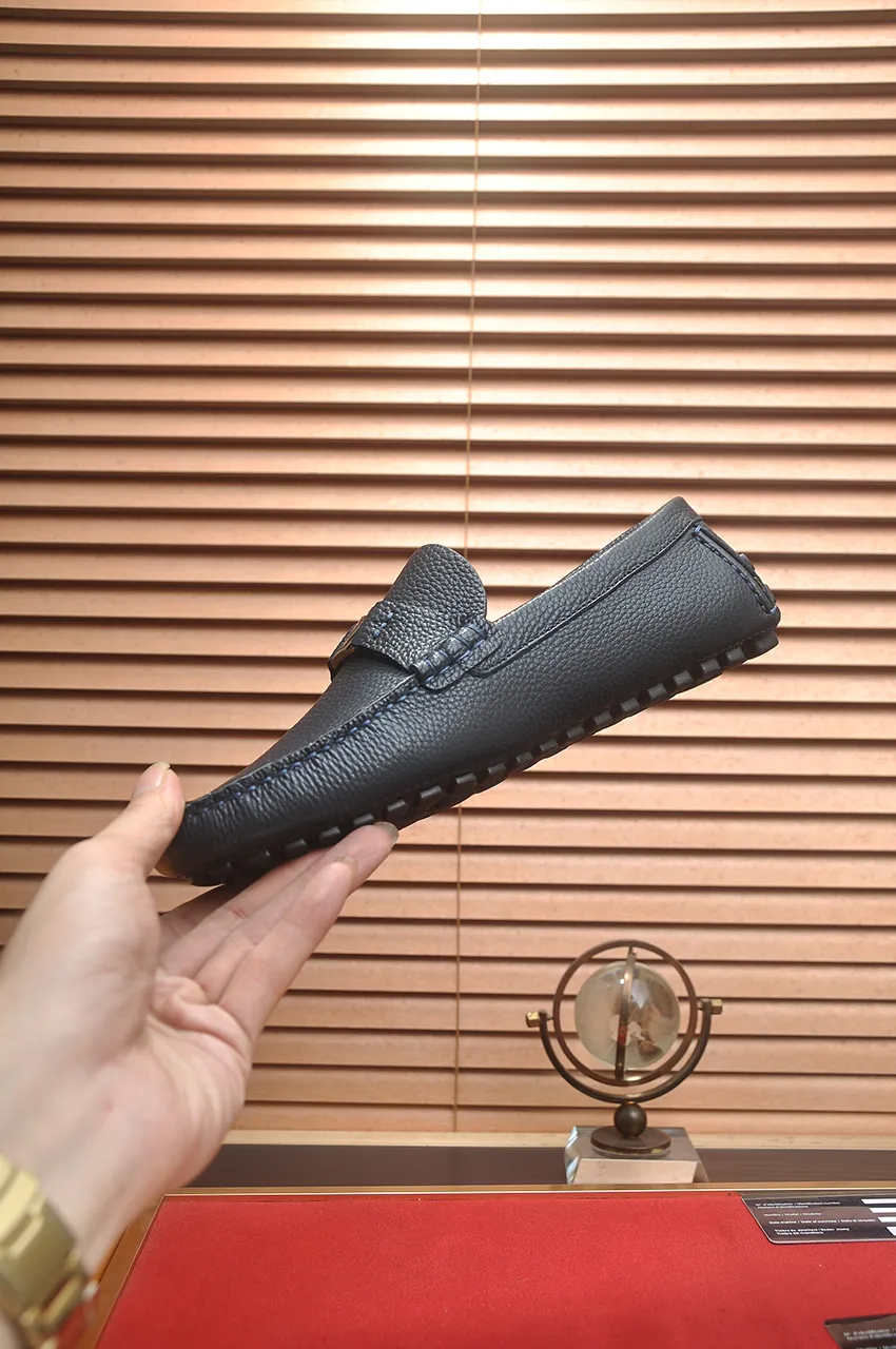 Men's men's shoes 💰420💶 [LV Doudou shoes] (water-dyed cowhide lining) new model is on the market, available on the official website. The new Doudou shoes are processed into single-color materials, and the uppers are made of imported horsehide leather. The body of the shoe is fully hemmed with mark thread, and is lined with imported original cowhide leather. The elegant shoe shape is super suitable for all-matching, and the size is 38-44.